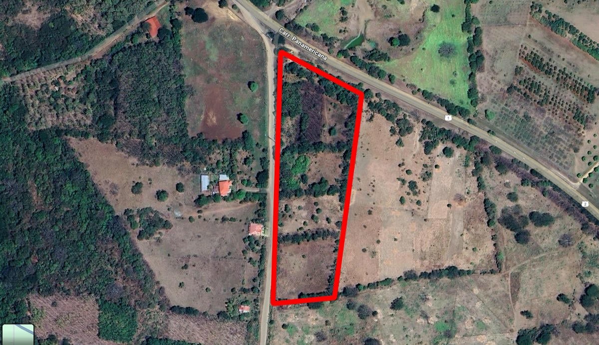 Finca ubicada sobre la Carretera Panamericana Sur